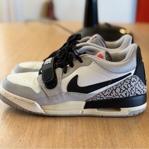 Nike Low-Top Sneakers in White, Gray & Black with Elephant Print